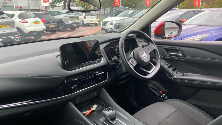 Nissan Qashqai 1.3 DiG-T MH 158 N-Connecta 5dr Xtronic Petrol Hatchback